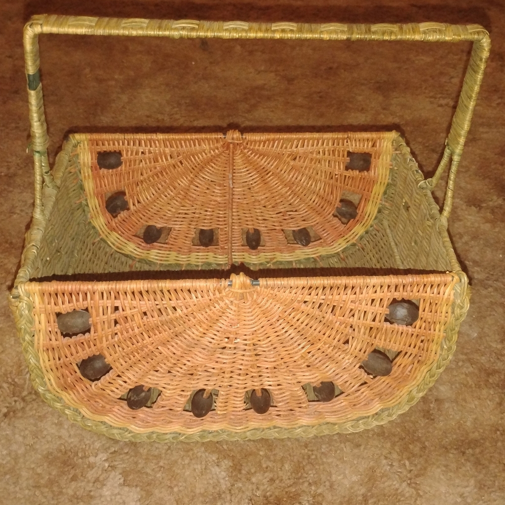Artisan Woven Basket with Handle - Earthy Tones